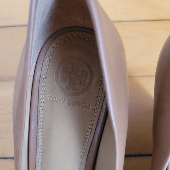 Tory Burch Brown Wedge Shoes - Picture 4 of 6